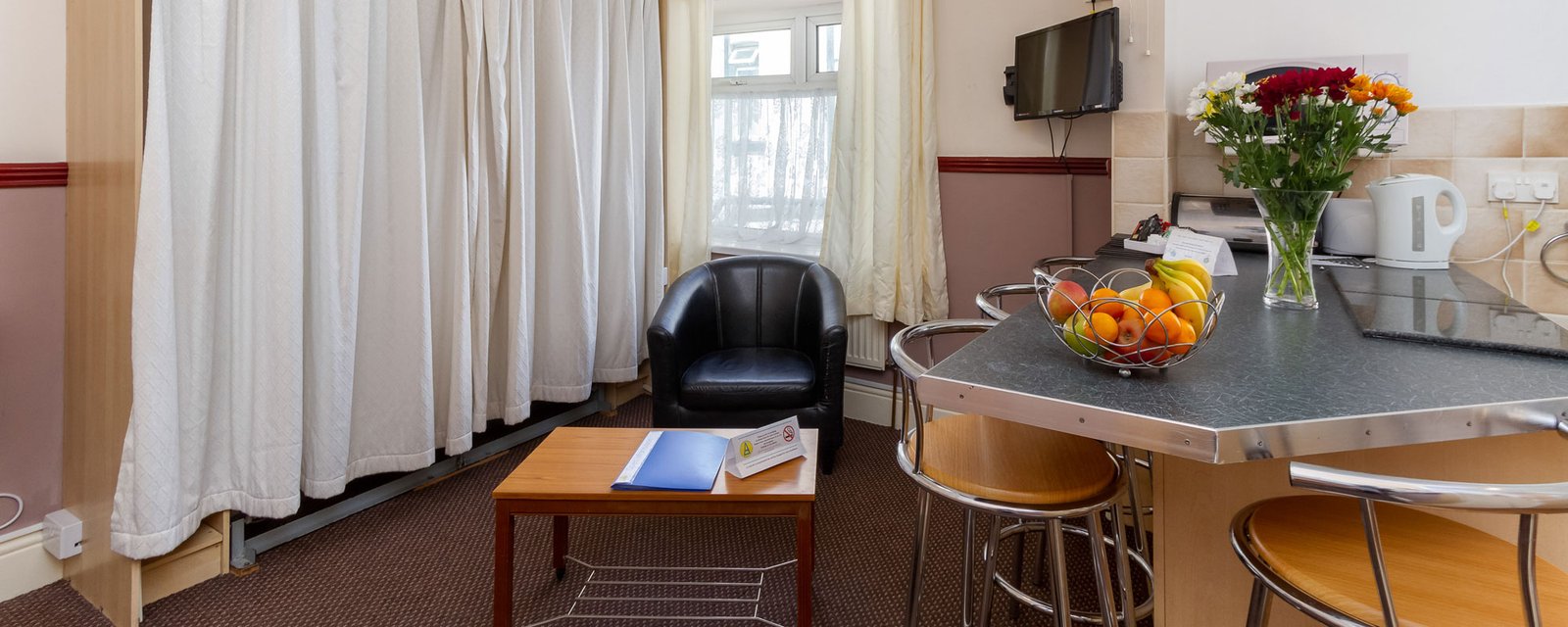 Book top places to stay in Blackpool, promenade