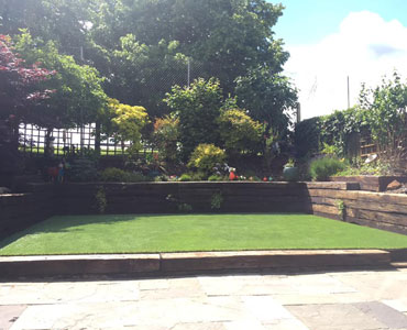 Get Landscape gardening services in Southeast London, at a delightful price