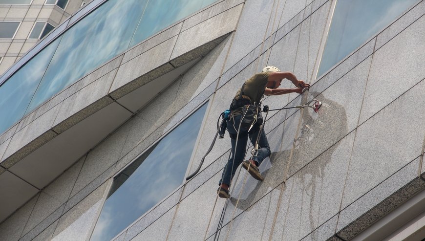 Industrial & Commercial Window Cleaning Northampton – Holmes and Lloyd