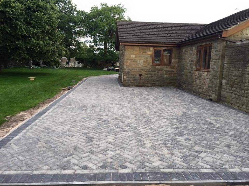 Best Tarmac Specialists in Manchester