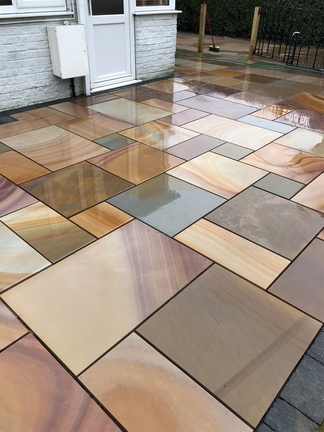 Buff Sawn Sandstone Paving – Royale Stones