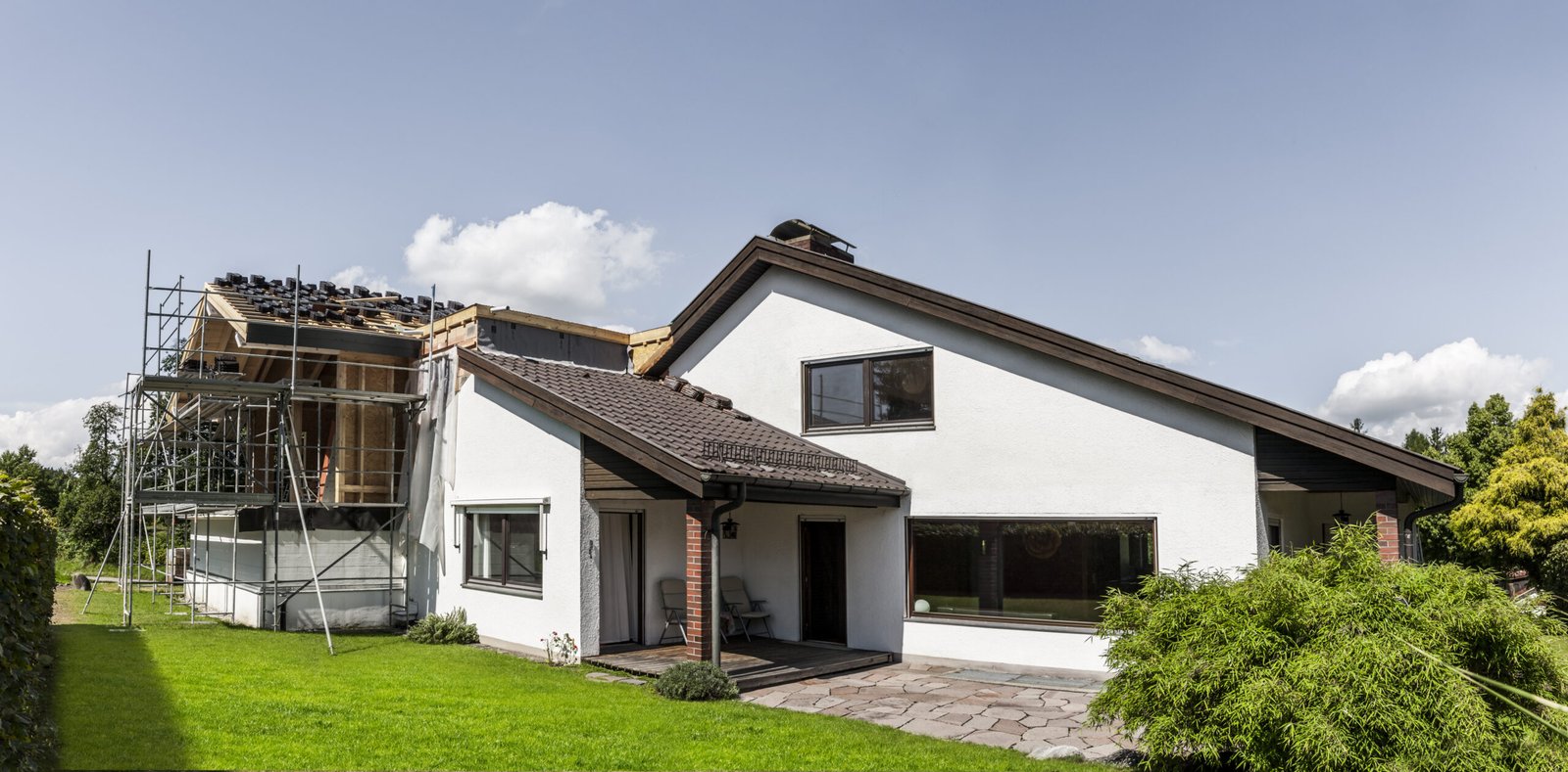 Need Gutter Repair Services in Leeds?
