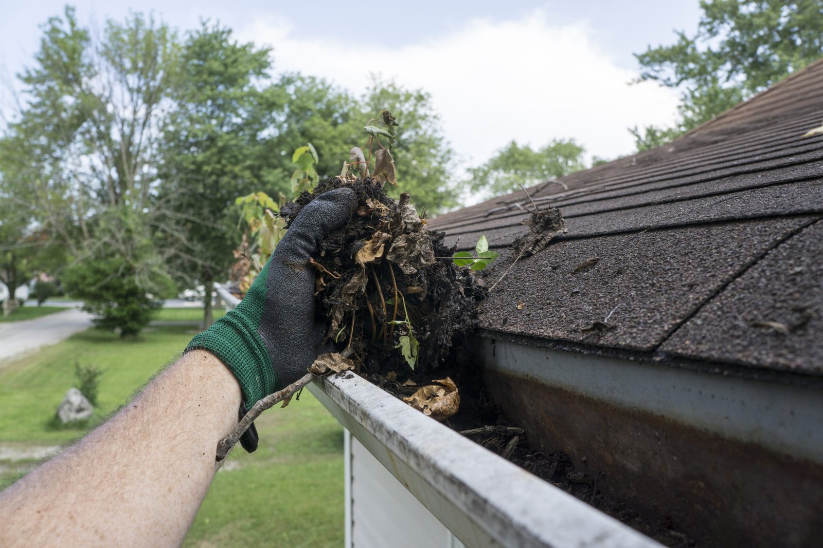 Best Gutter Cleaning in Wakefield