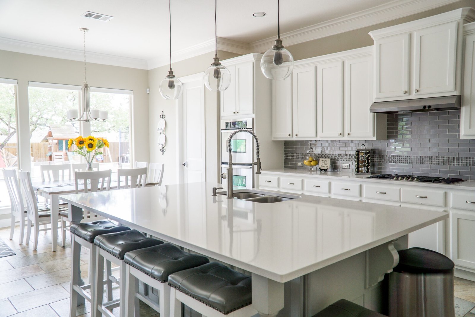 Versatile Kitchen installation in Hampshire
