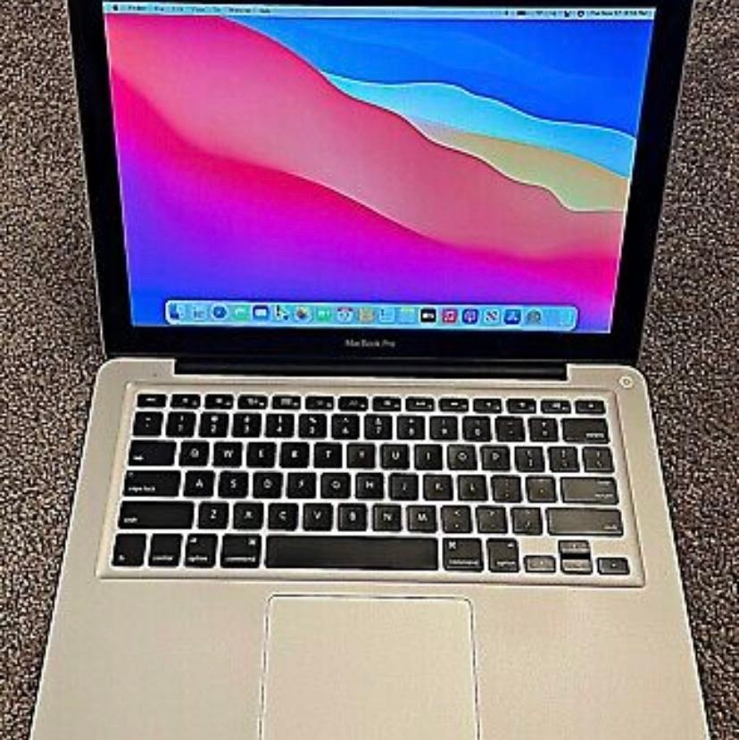 Brand New Apple Mac Book Pro 13 Mac OS Big Sur 2020 16GB RAM 1TB SSD WARRANTY
