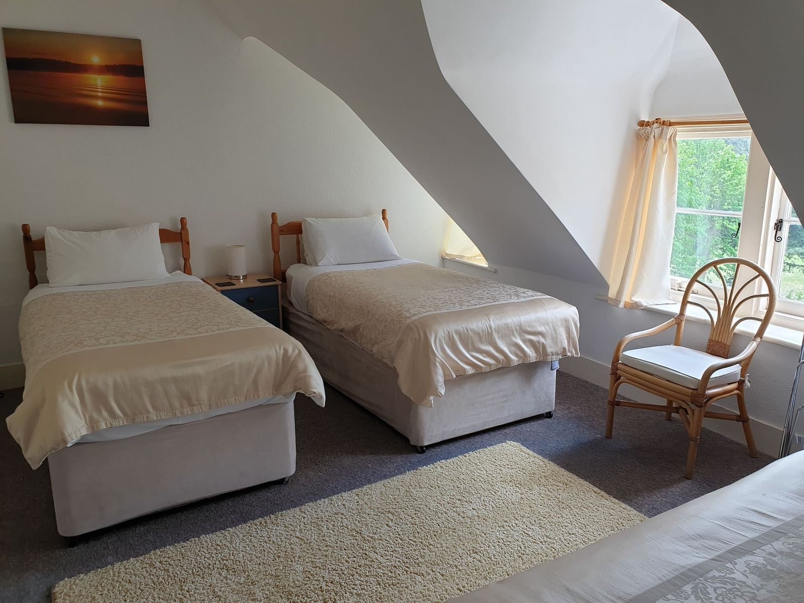 Best Places To Stay Folkestone, Kent at resendable price