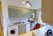BRIGHT ONE BEDROOM FLAT IN EDINBURGH