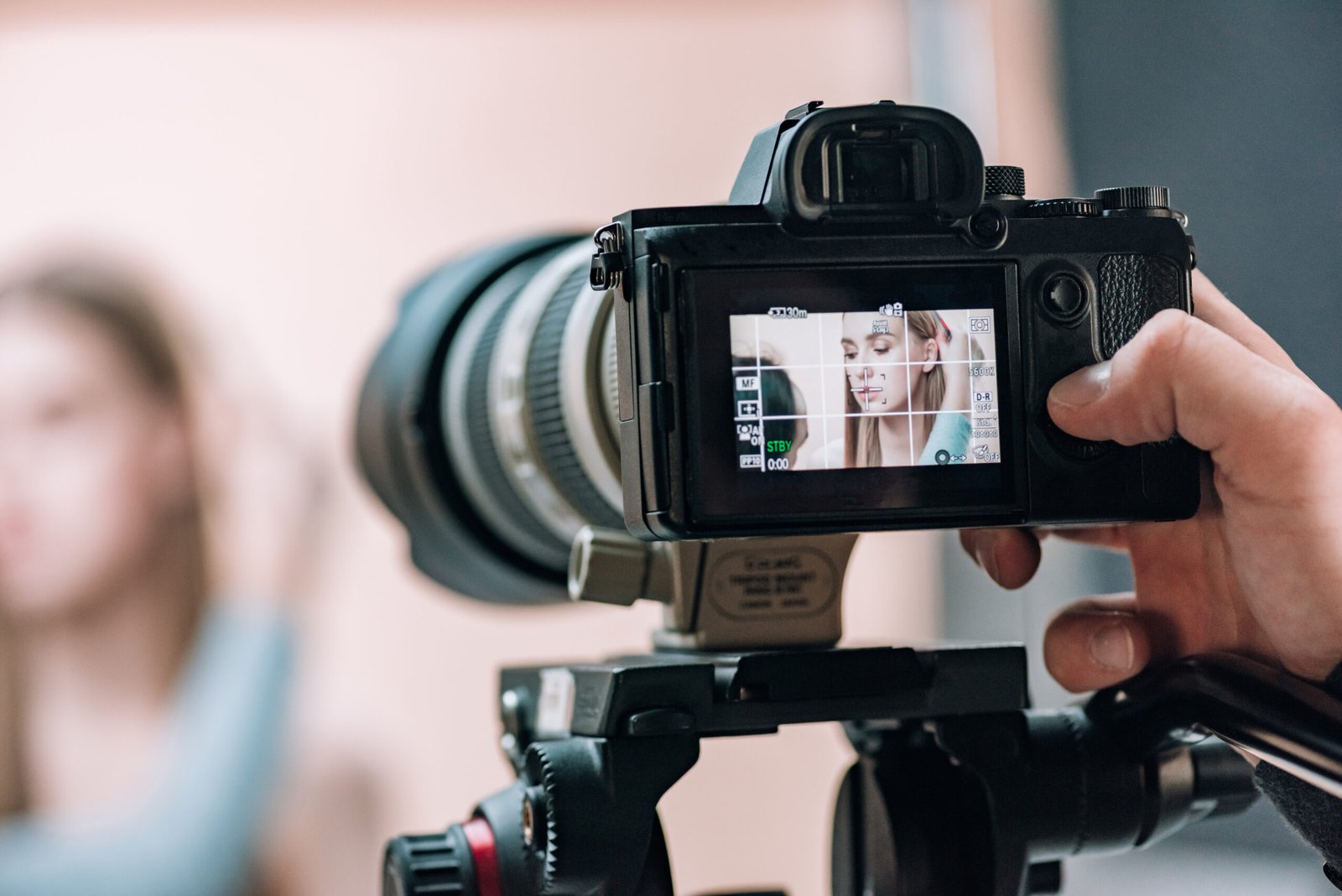 Book A Photoshoot To Create Great Profile Pictures For Your Online Dating Profile