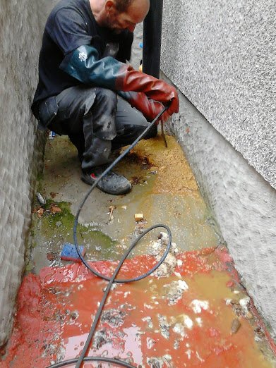 Gutter Cleaning and Drain Unblocking in Neath