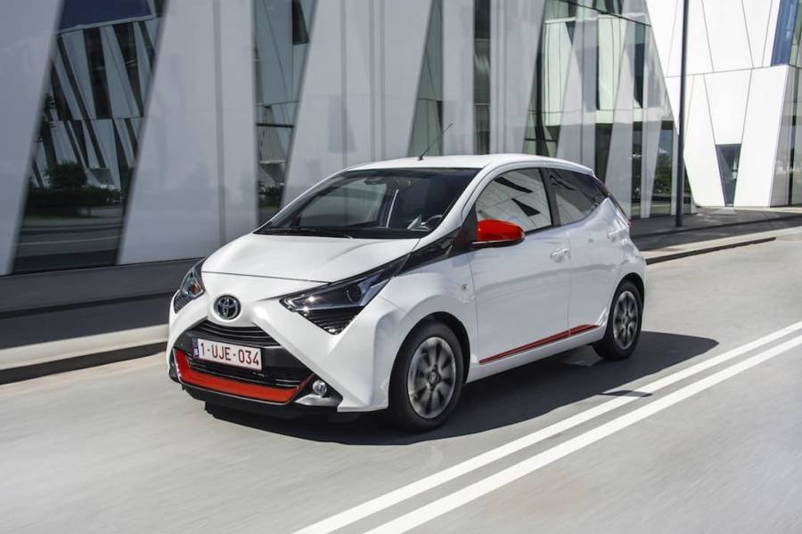Low Rate Car Hire in Wembley
