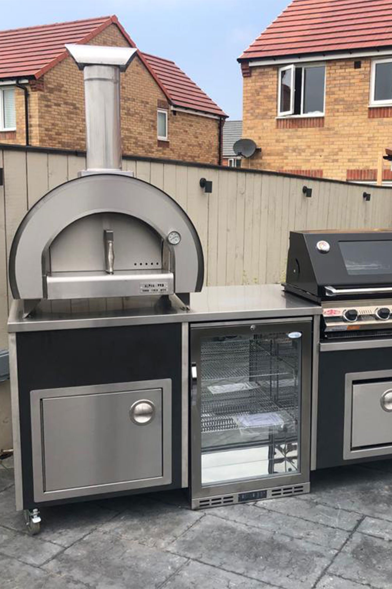 Outdoor Pizza Ovens in Kent