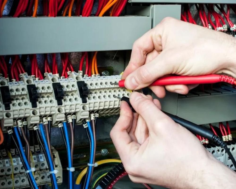 Find local Electrician in West Yorkshire