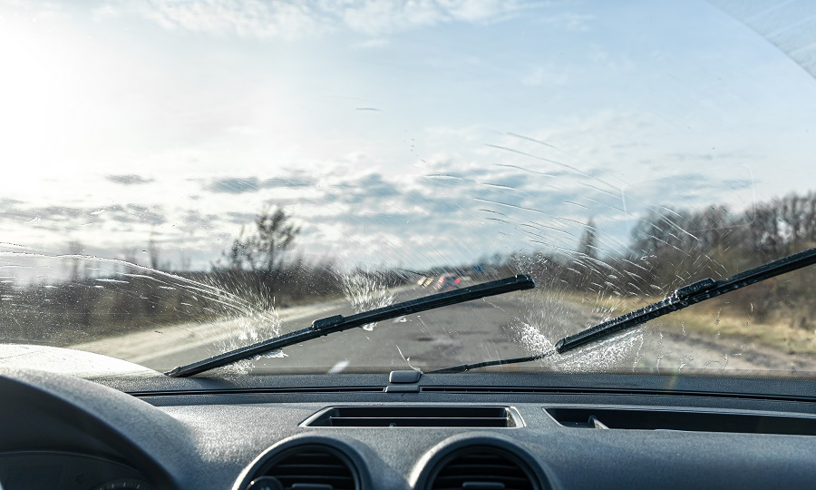 Here’s how you demist Your Windscreen either Idling or Driving?