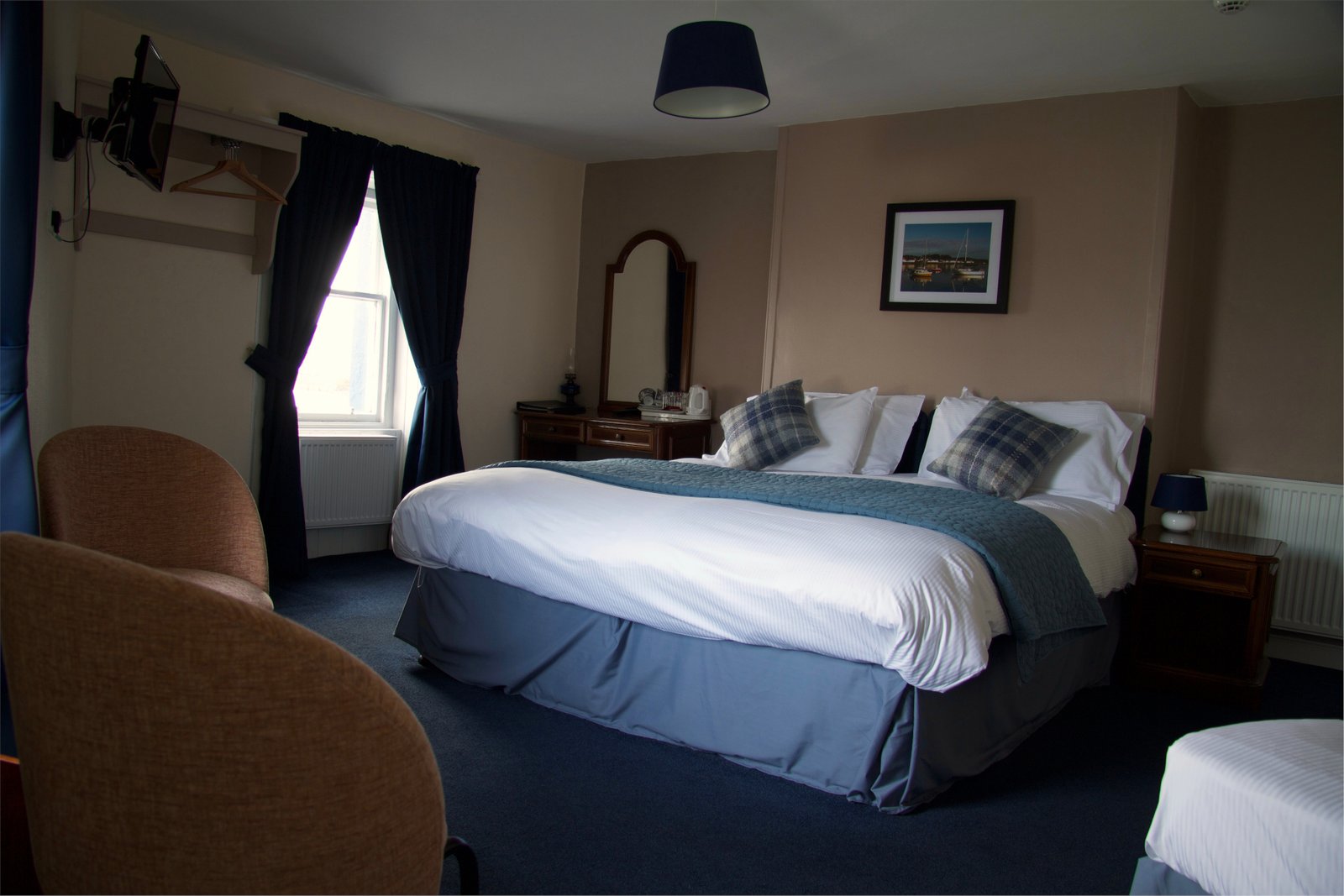 Enjoy a Charming Stay in Dumfries at Our Guest House Bed & Breakfast