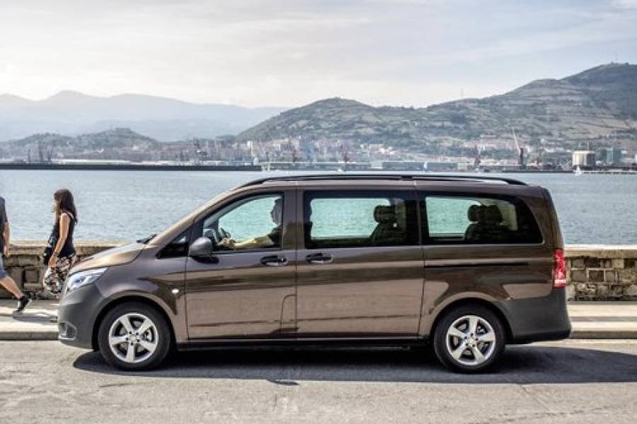 9 Seater Mercedes Vito For Hire