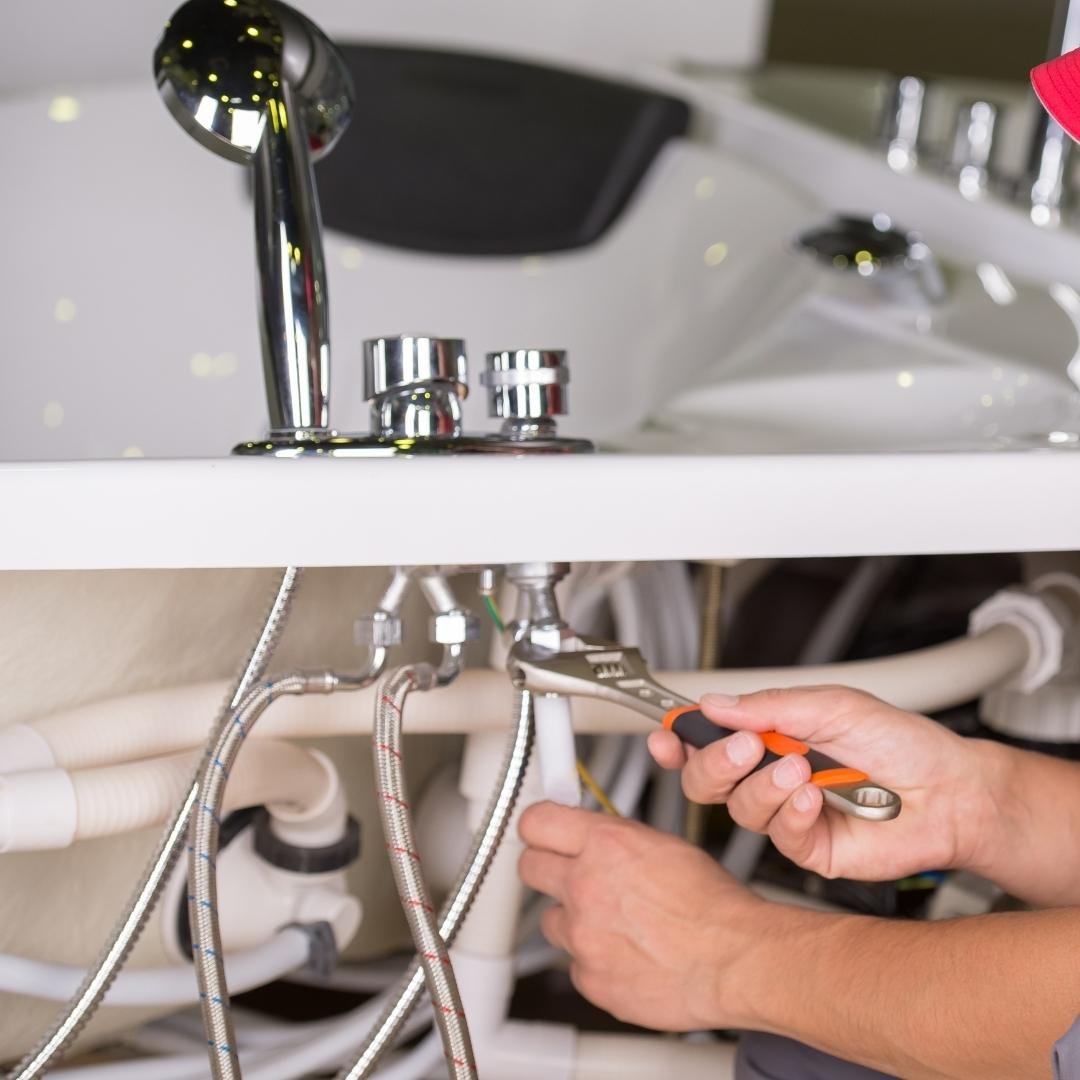 Hire Pluming Engineer for all your plumbing needs in Wakefield, Bradford, Halifax, Huddersfield, and throughout West Yorkshire