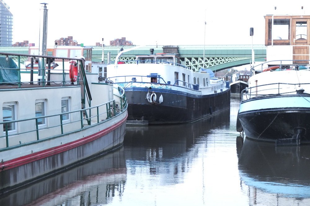 Your Waterfront Oasis Beckons! Explore House Boats for Sale with London Tideway.