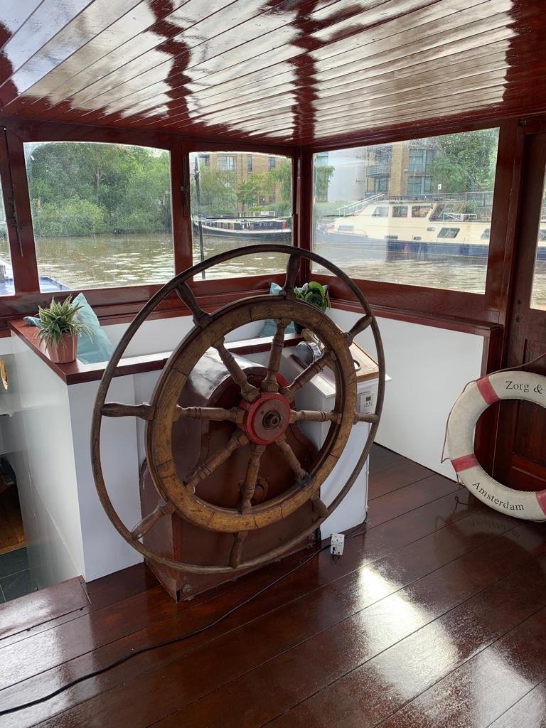 Your Waterfront Oasis Beckons! Explore House Boats for Sale with London Tideway.