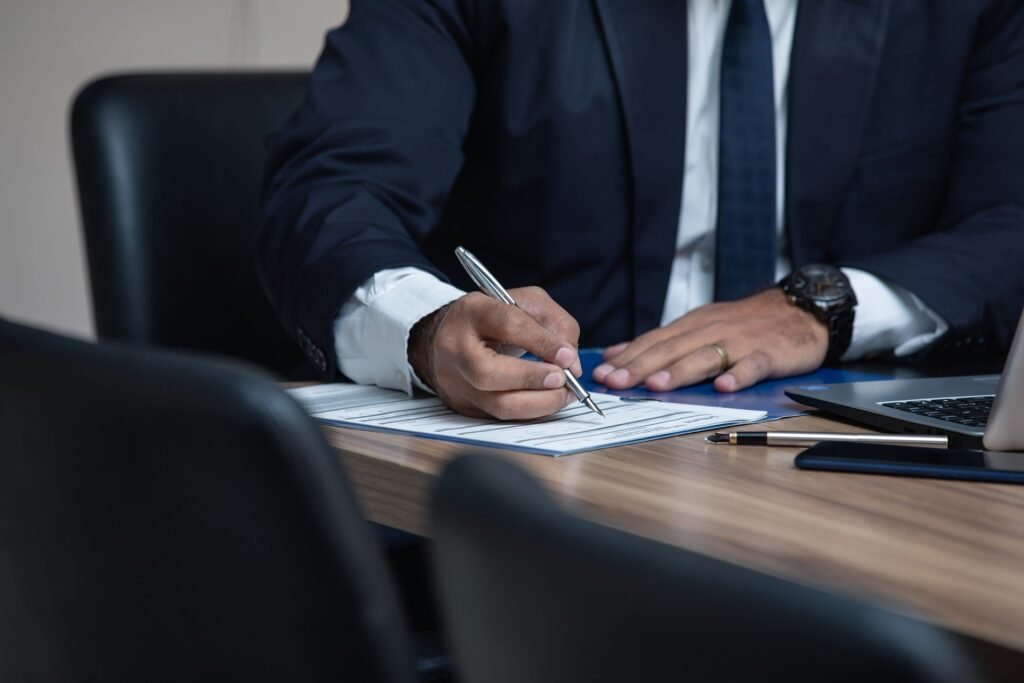 Legals 4 Lawyers: Navigating Your Legal Recruitment Journey in Bedfordshire