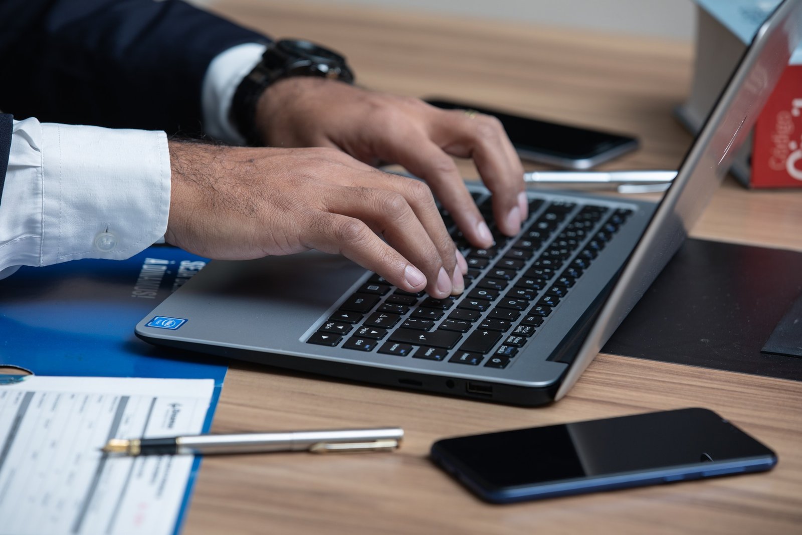 Legals 4 Lawyers: Navigating Your Legal Recruitment Journey in Bedfordshire
