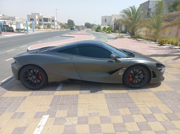 Carzilla Auto Service – Luxury Car Garage in Dubai
