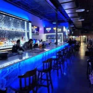 Central Office Bar & Kitchen: Nearest Sports Bar & Kitchen in Bedford