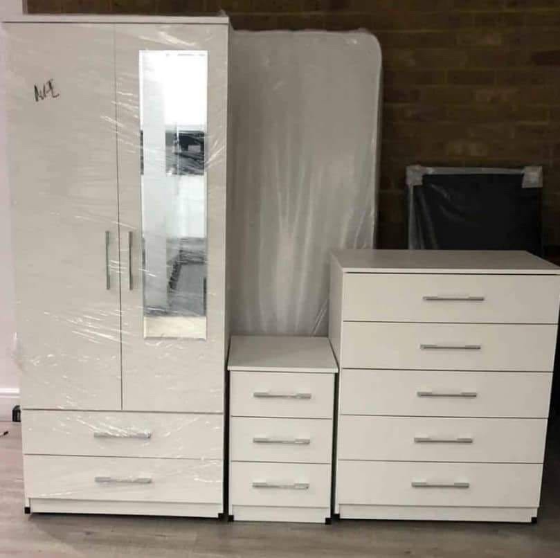 Wardrobe two doors with side mirrors